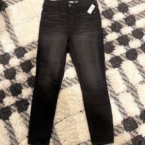 Women’s size 12 super skinny, high rise black skinny jeans